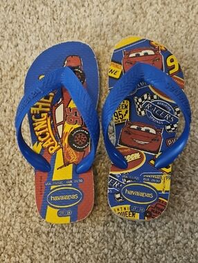 Havaianas Kids Cars Graphic Flip Flops - Blue, Red, Yellow